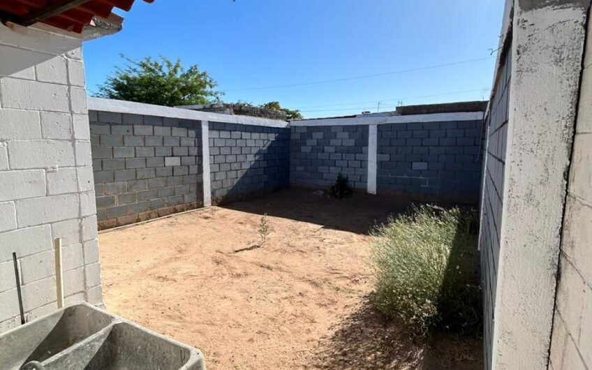 1210 Villa del Real