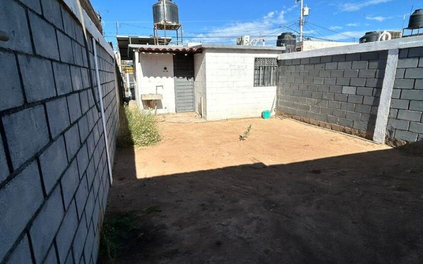 1210 Villa del Real