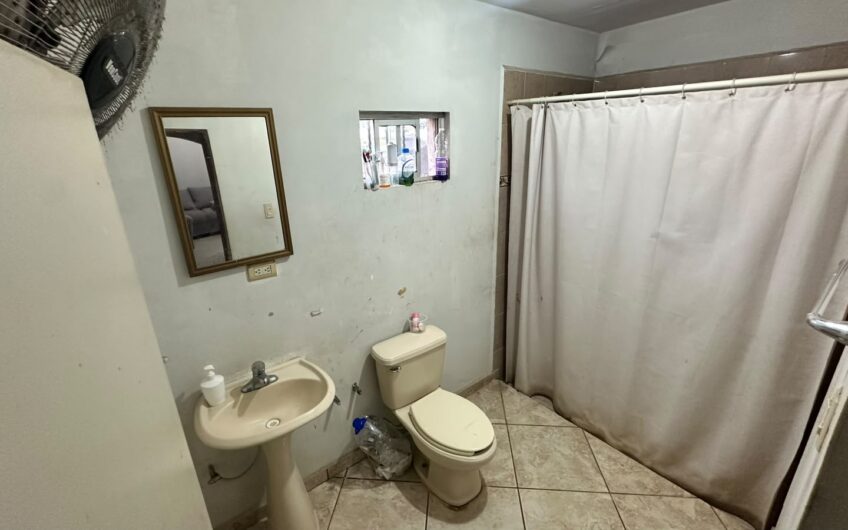 1298 Lomas del Norte